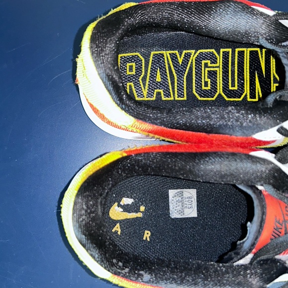 Nike Air Force 1 Low Rayguns 6.5 Youth - Picture 6 of 8